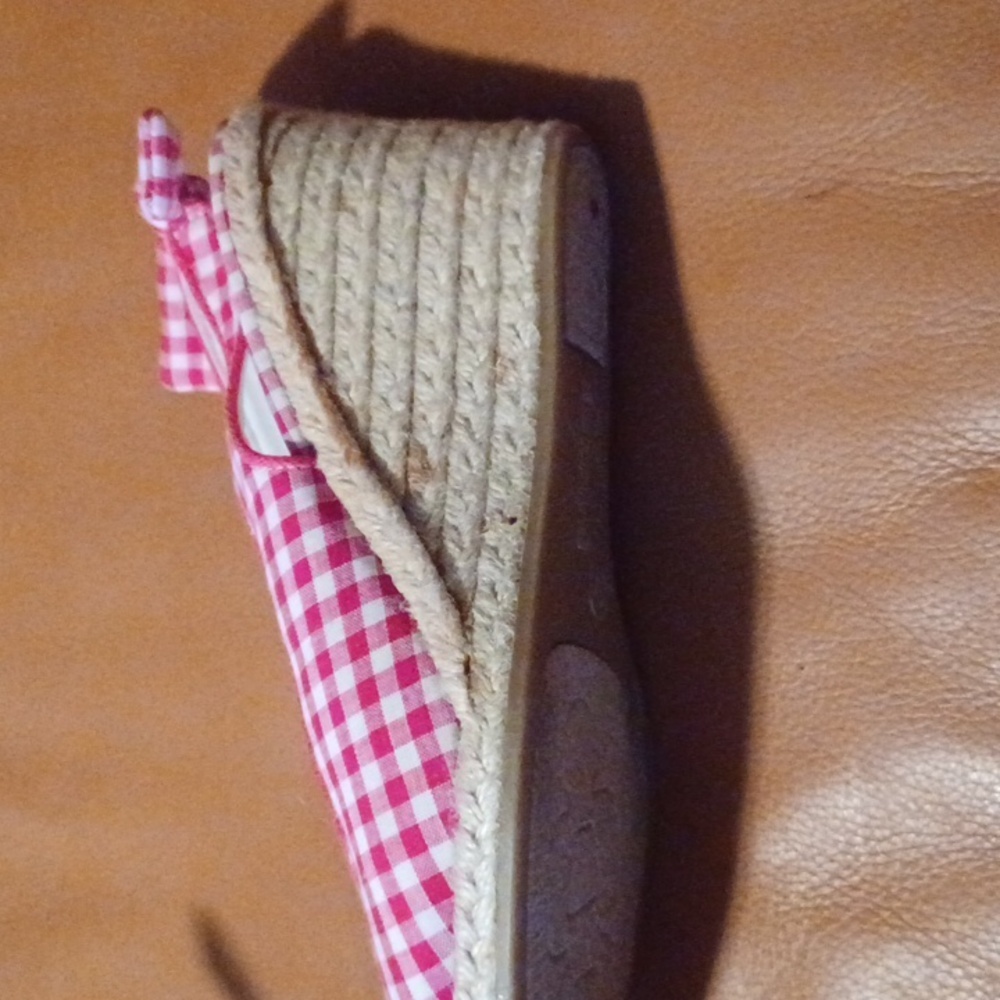 - No Boundaries Red Gingham Peep Toe Wedges - Picture 2 of 7